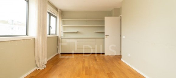 Dúplex de 4 dormitorios en Matosinhos, Portugal No. 127689 9