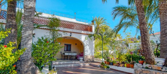 7 bedrooms Villa in Alicante, Spain No. 23796 5