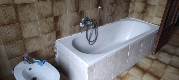 3 bedrooms Apartment in Alessandria, Italy No. 49475 7