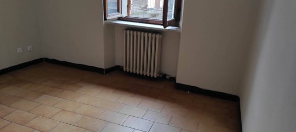 3 bedrooms Apartment in Alessandria, Italy No. 49475 9