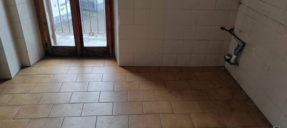3 bedrooms Apartment in Alessandria, Italy No. 49475 4