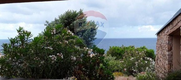 Villa de 7 dormitorios en Trinità d'Agultu e Vignola, Italy No. 215607 15