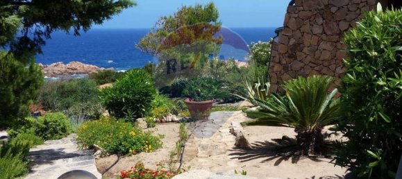 Villa de 7 dormitorios en Trinità d'Agultu e Vignola, Italy No. 215607 31