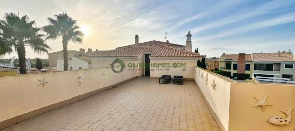 2 Schlafzimmer Doppelhaus in Quarteira, Portugal, Nr. 61857 22