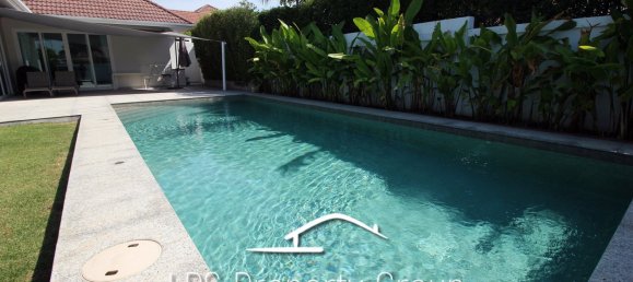 3 bedrooms Cafe / restaurant in Hua Hin, Thailand No. 6622 3