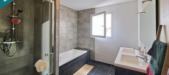 3 Schlafzimmer Haus in Calvados, France, Nr. 354612 4