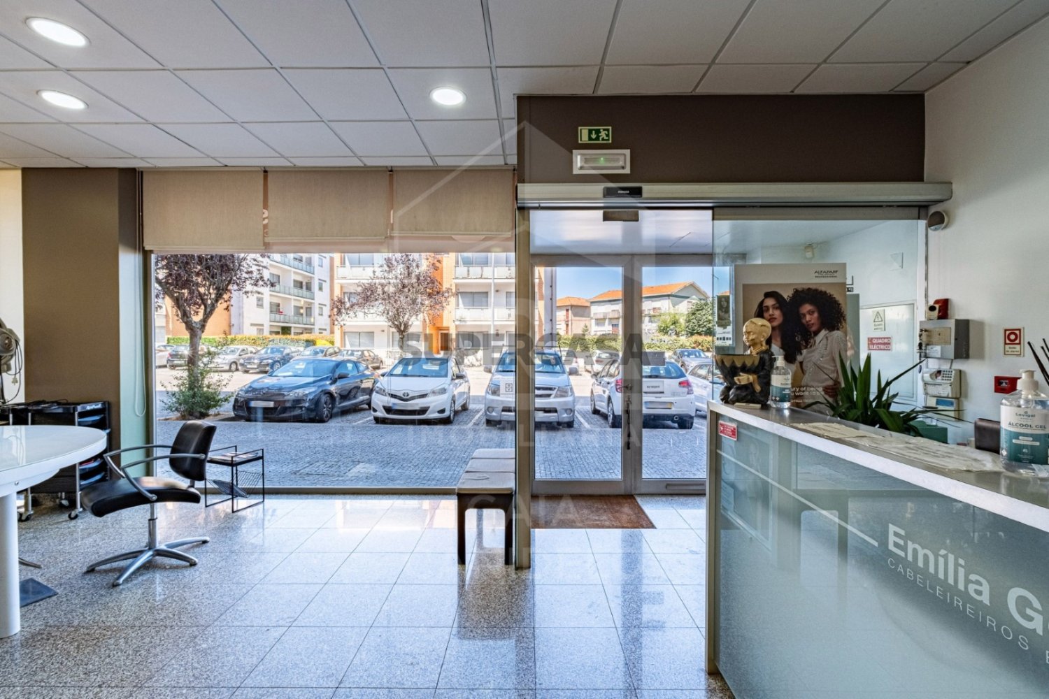 158m² Commercial property in Vila Nova de Gaia, Portugal No. 254699