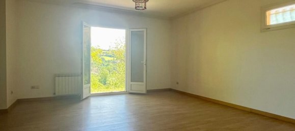 8 bedrooms House in Vienne, France No. 330983 14