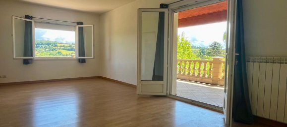 8 bedrooms House in Vienne, France No. 330983 10