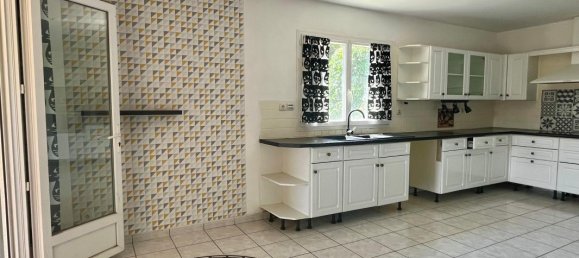 8 bedrooms House in Vienne, France No. 330983 19