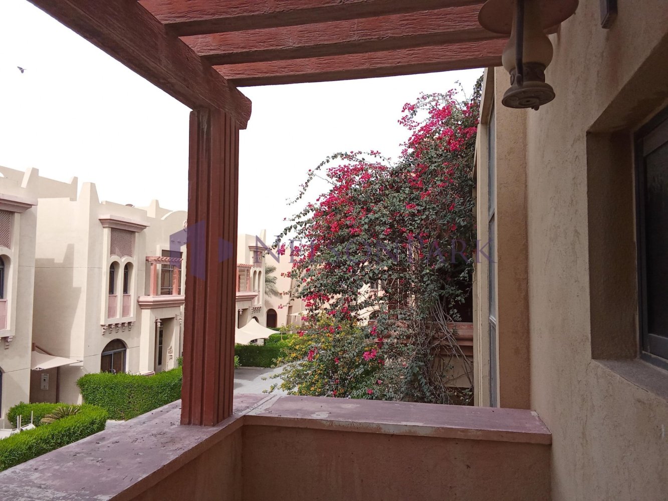 Вилла с 4 спальнями в Доха, Катар № 1504