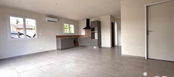 Casa de 3 habitaciónes en Saint-Privat, France No. 204909 6