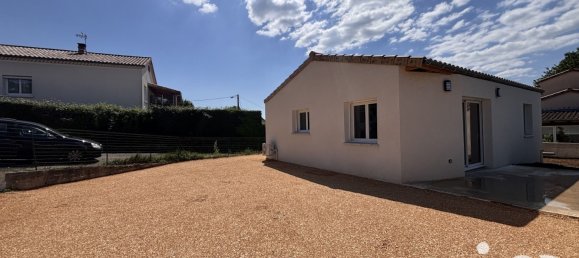 Casa de 3 habitaciónes en Saint-Privat, France No. 204909 4