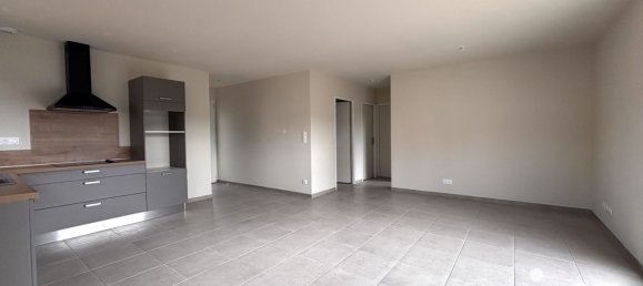 Casa de 3 habitaciónes en Saint-Privat, France No. 204909 10