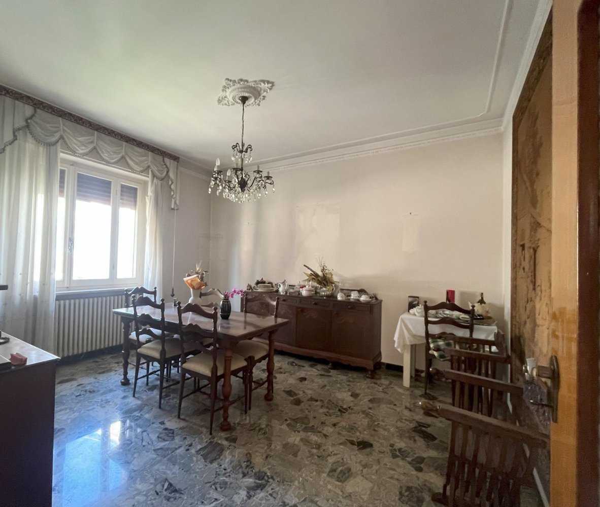 5 rooms House in Jesi, Italy No. 120068