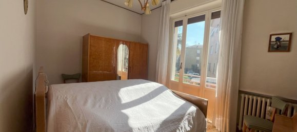 5 rooms House in Jesi, Italy No. 120068 16