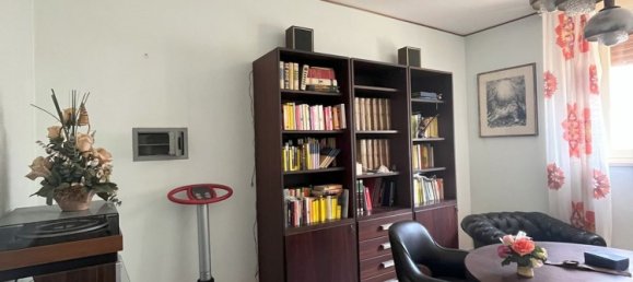 5 rooms House in Jesi, Italy No. 120068 9