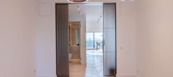 2 Schlafzimmer Doppelhaus in Düsseldorf, Germany, Nr. 83671 2