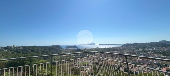 3 bedrooms Apartment in Naples, Italy No. 283731 5