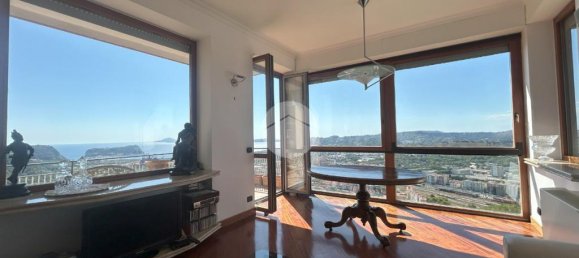 3 bedrooms Apartment in Naples, Italy No. 283731 8