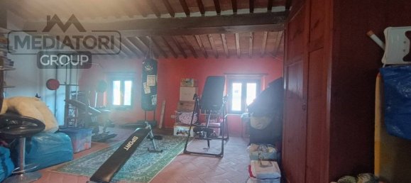 4 bedrooms Villa in Porcari, Italy No. 325580 15