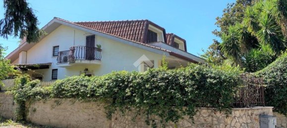 Villa T4 em Guidonia Montecelio, Italy N.º 262229 2