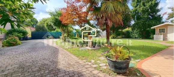 3 bedrooms House in Pianiga, Italy No. 328747 5