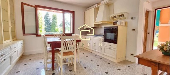 3 bedrooms House in Pianiga, Italy No. 328747 6