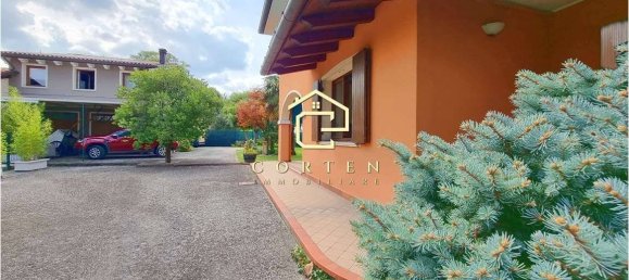 3 bedrooms House in Pianiga, Italy No. 328747 2