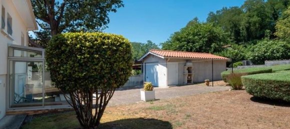 4 bedrooms House in Saint-Pierre-du-Mont, France No. 285728 7