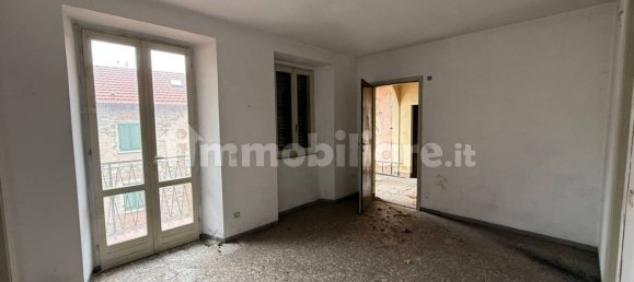 6 bedrooms House in Meina, Italy No. 81472 4