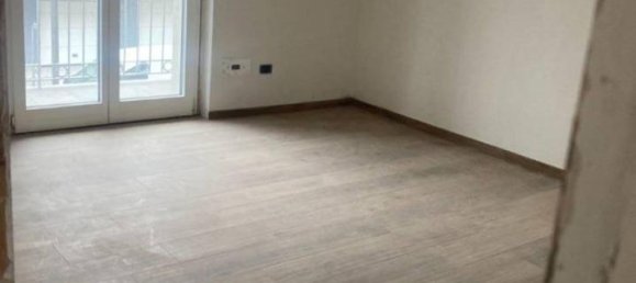3 rooms Apartment in Alba, Italy No. 24263 5