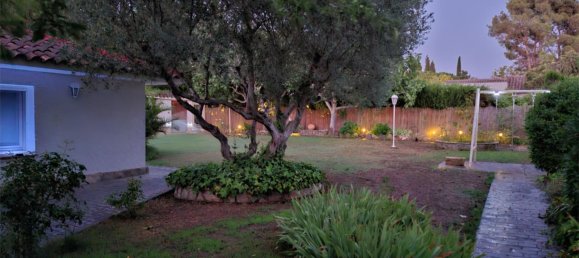 Дом с 4 спальнями в Зуера, Испания № 191042 3