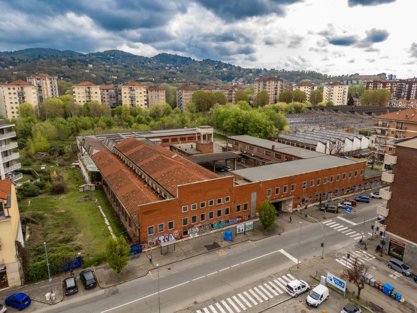  مستودع في Moncalieri, Italy 9000متر مربع رقم 55433