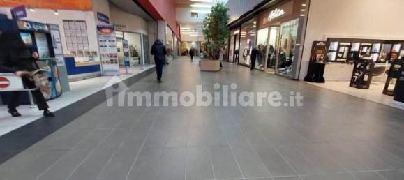 Gewerbliche Immobilie in Piacenza, Italy 1363m², Nr. 315832 14