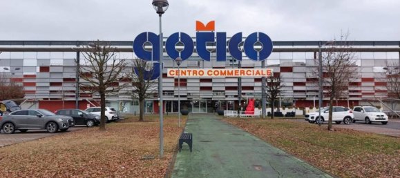 Gewerbliche Immobilie in Piacenza, Italy 1363m², Nr. 315832 3