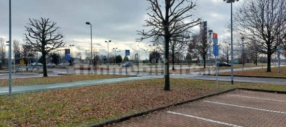 Gewerbliche Immobilie in Piacenza, Italy 1363m², Nr. 315832 4