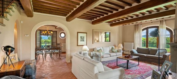 6 rooms House in Cortona, Italy No. 53546 7