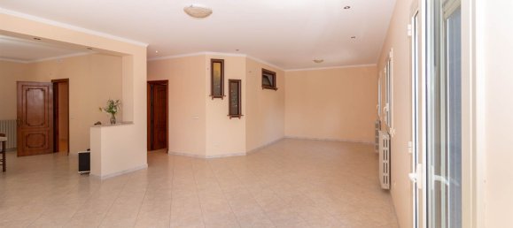 3 bedrooms Apartment in Belpasso, Italy No. 297183 11