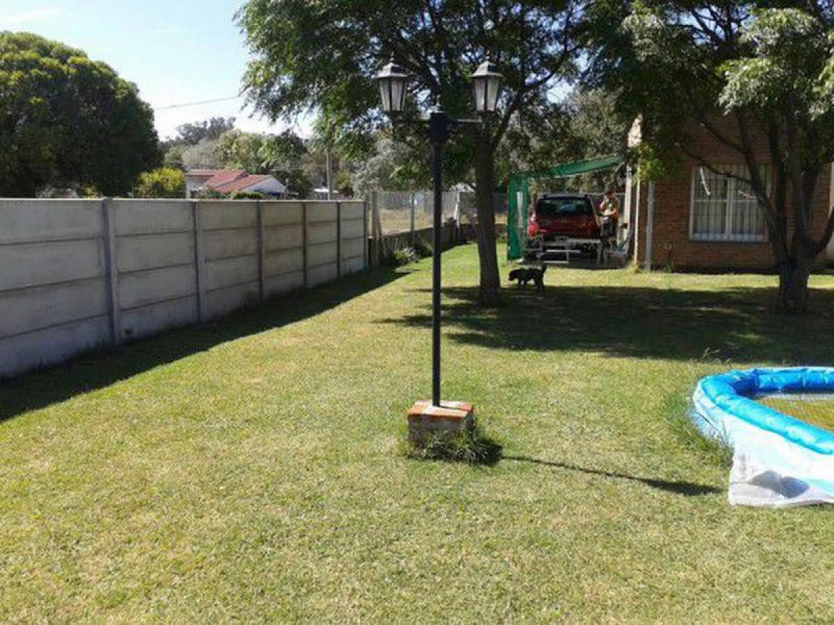 2 bedrooms House in Mar del Plata, Argentina No. 74377