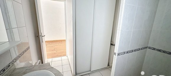 1 bedroom Apartment in Marseille, France No. 344980 7