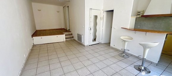 1 bedroom Apartment in Marseille, France No. 344980 4