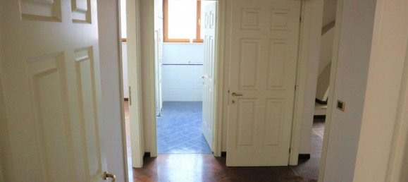 326m² Office in Terni, Italy No. 71483 6