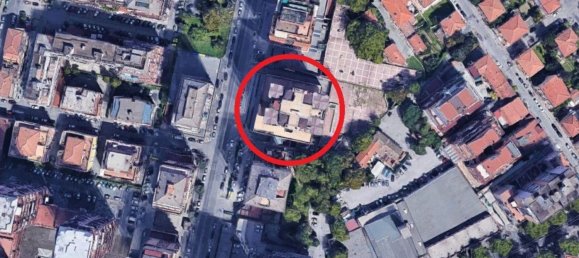 326m² Office in Terni, Italy No. 71483 2