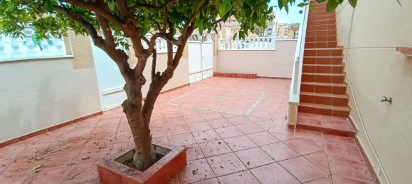 2 bedrooms Bungalow in Torrevieja, Spain No. 182890 3