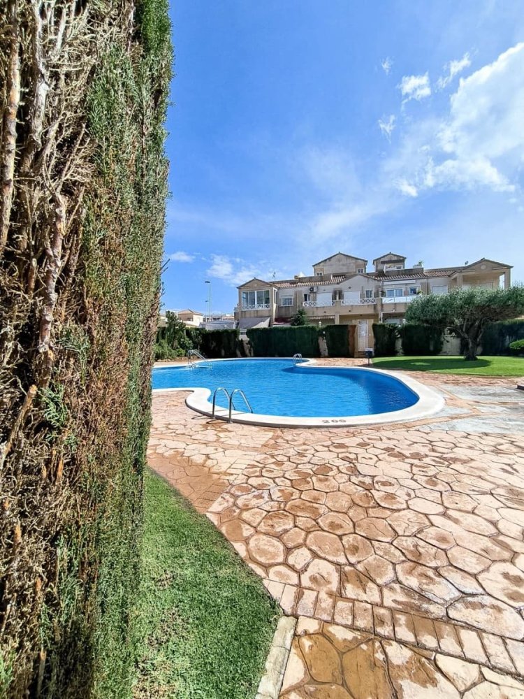 2 bedrooms Bungalow in Torrevieja, Spain No. 182890