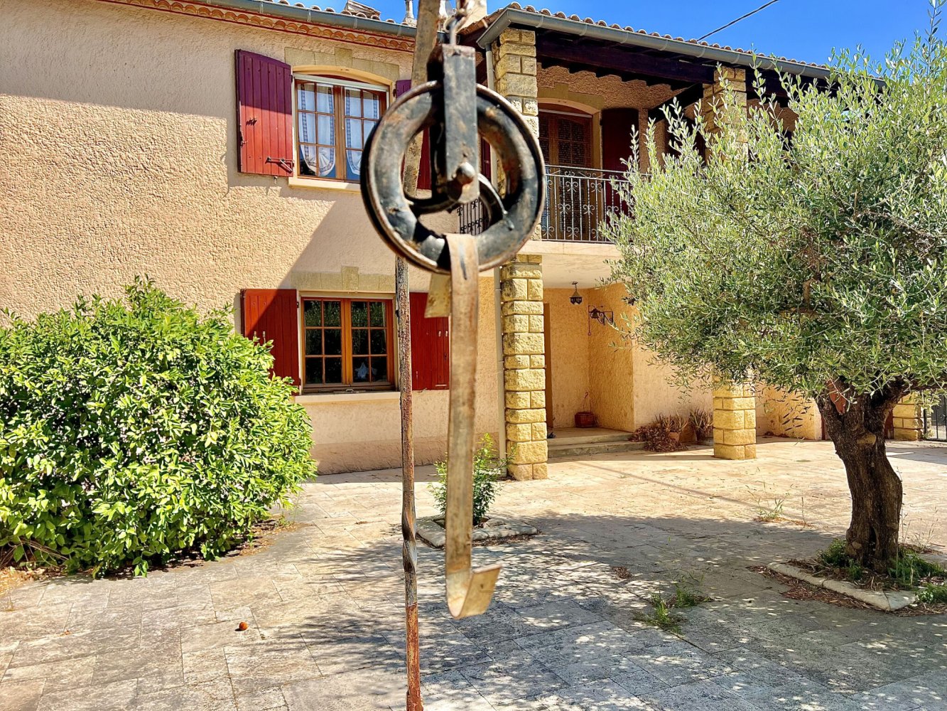 4 bedrooms House in Gard, France No. 298543