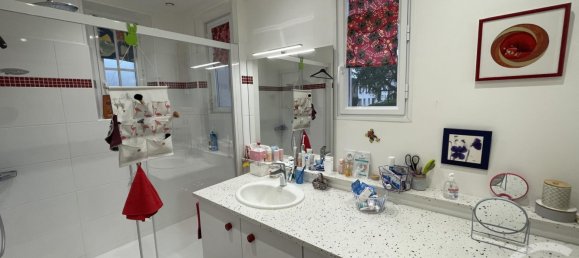 4 bedrooms House in Chateauroux, France No. 80925 7