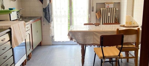 5 bedrooms Apartment in Forlì, Italy No. 347879 4