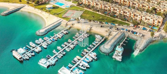 5 bedrooms Villa in Abu Dhabi Gate City, UAE No. 40030 8